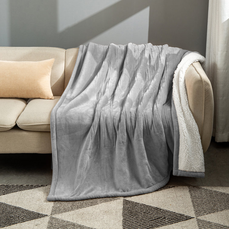 HYLEORY HBT Electric Fleece Heated Throw Blanket & Reviews Wayfair